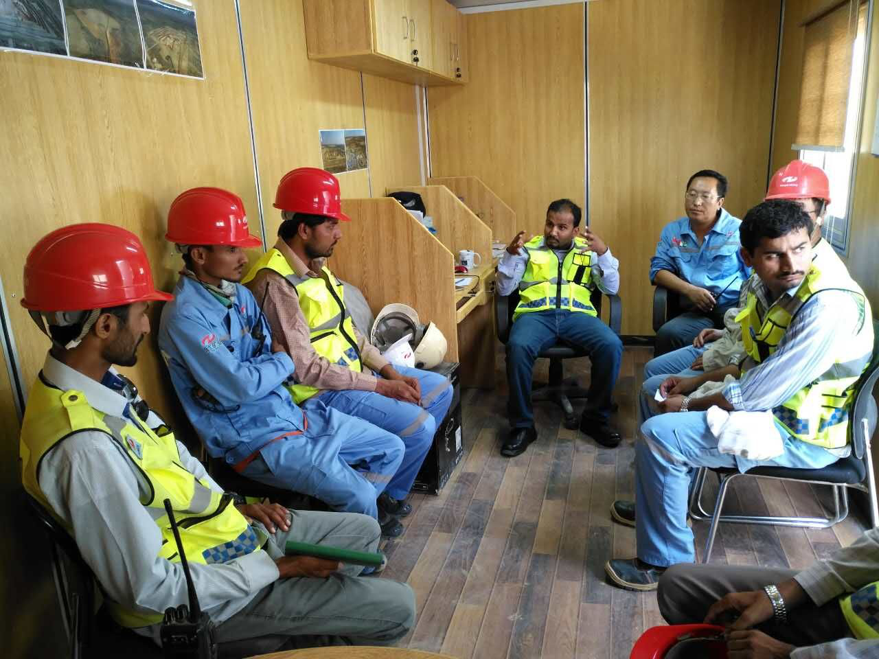 战高温 斗风沙 铸就安博官网体育入口(中国)有限公司品质——记巴基斯坦项目明星设备队