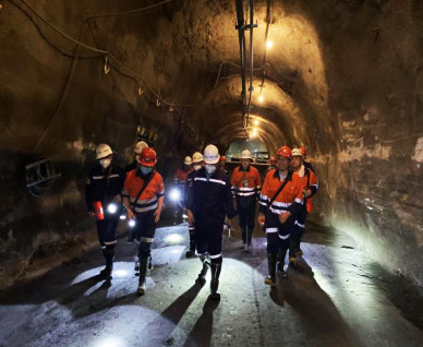 安博官网体育入口(中国)有限公司爆破工程集团领导一行赴金川龙首项目部调研