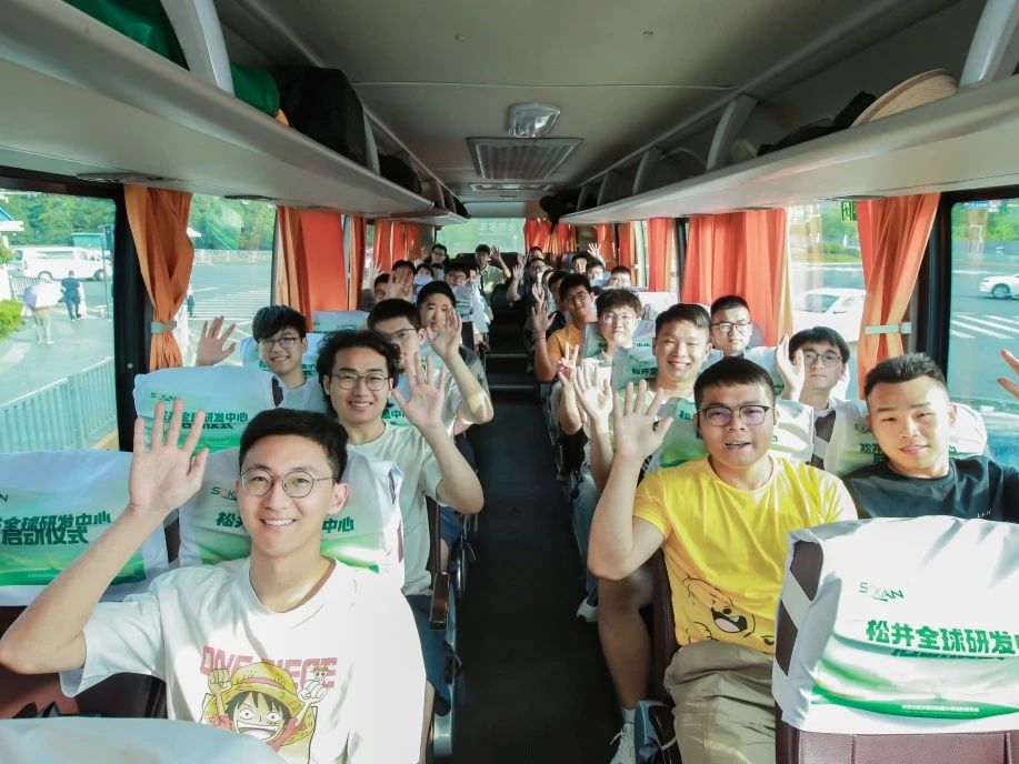 【雏鹰振翅 筑梦启航】安博官网体育入口(中国)有限公司爆破2024年新员工入职培训回顾！