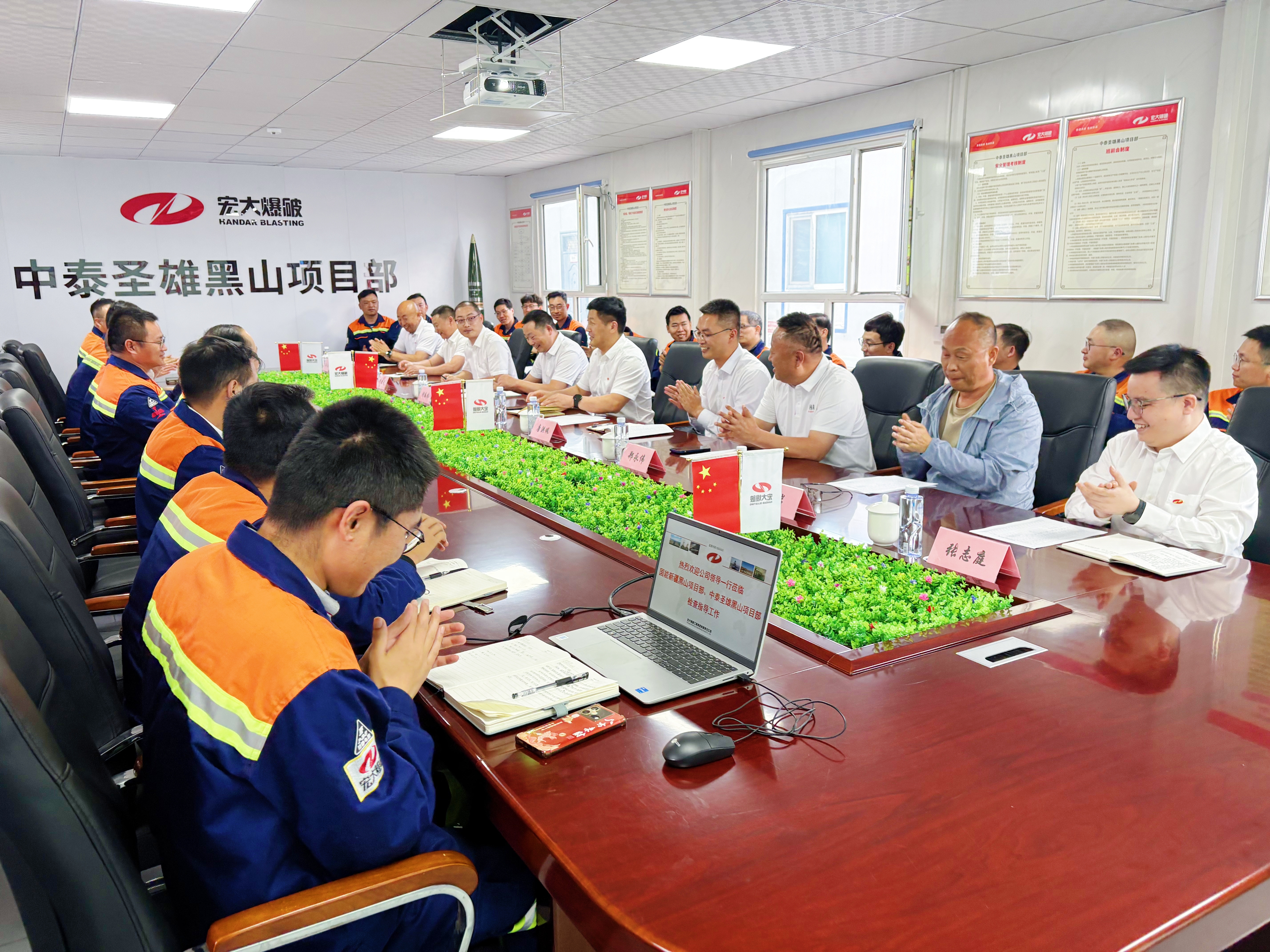 能力提升・基层万里行 | 新疆黑山站：一线问计促发展 暖心关怀鼓干劲