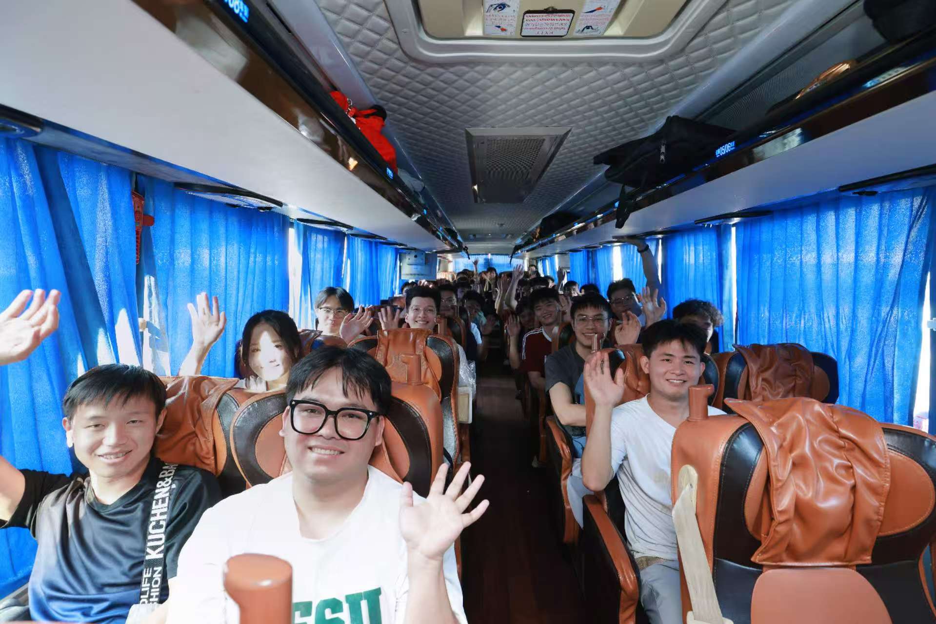 【雏鹰振翅 铸梦启航】“新” 光闪耀星城！2025 级安博官网体育入口(中国)有限公司雏鹰正式集结！