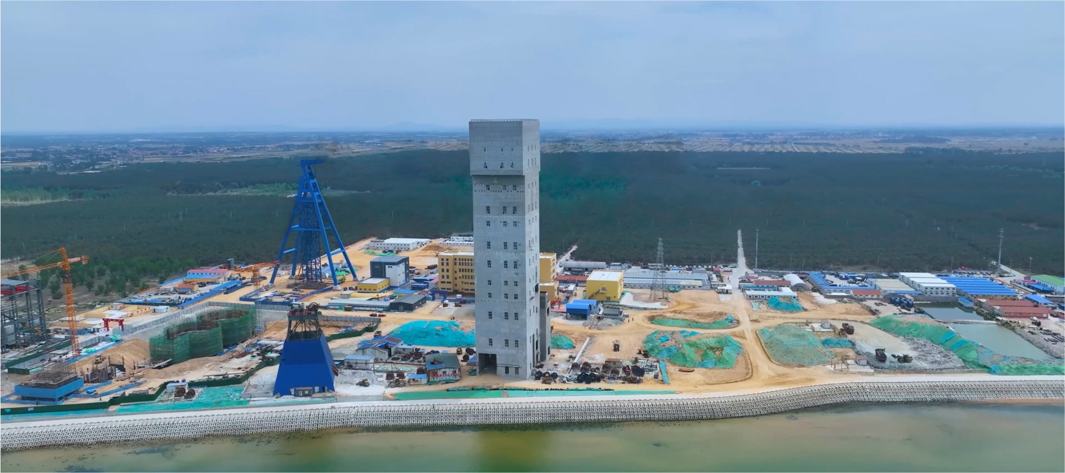 招金集团瑞海进风井掘砌工程